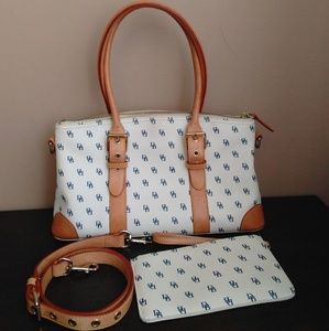 Dooney and Bourke Purse (FOR  PAULLINDA)